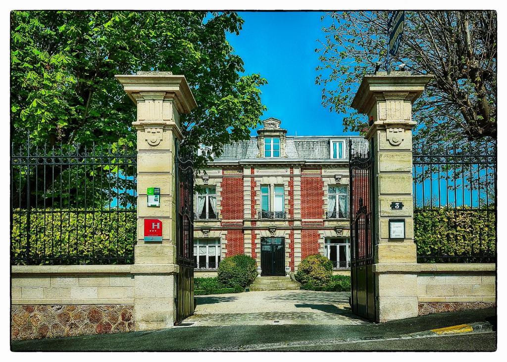 Hotel Le Clos Raymi Épernay Zimmer foto